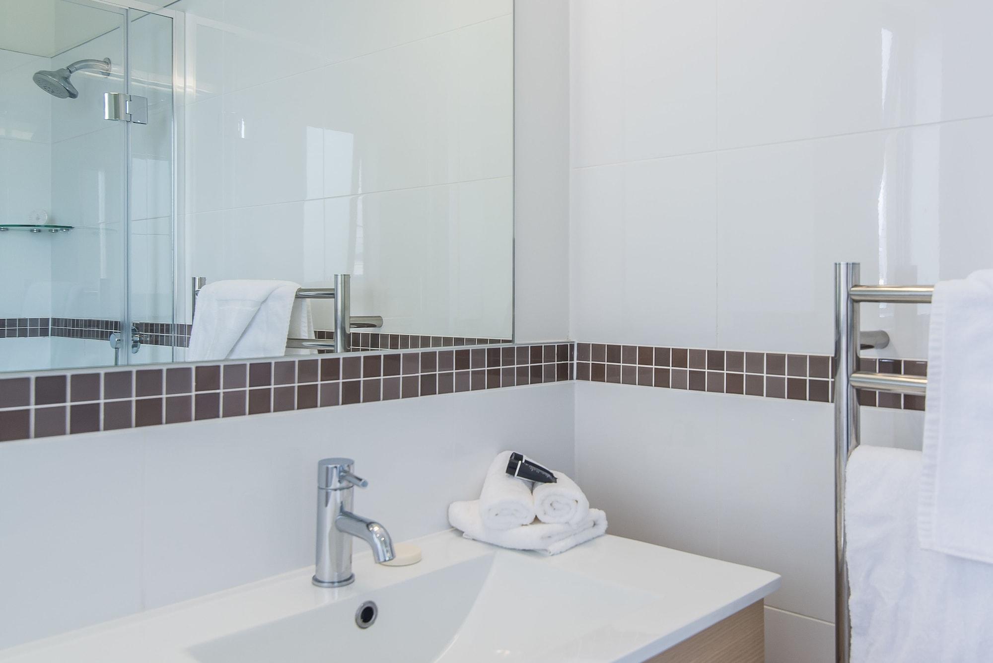 Dupont Motels Лоуэр-Хатт Экстерьер фото